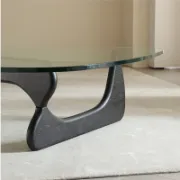 تفصيل طاولة زجاج مثلث