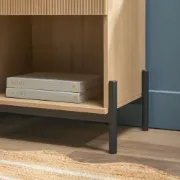 تفصيل كمودينو خشبي بسيط