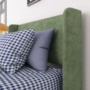 تفصيل سرير منجد من خشب الصنوبر