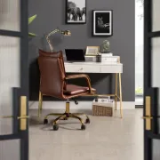 تفصيل كرسي من جلد صناعي